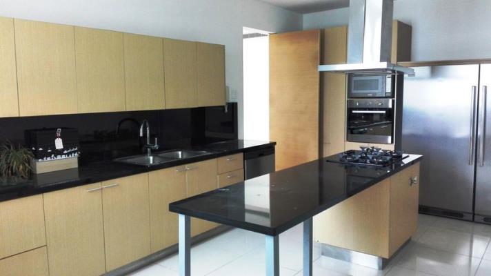 Altamar del Este, Área Metropolitana