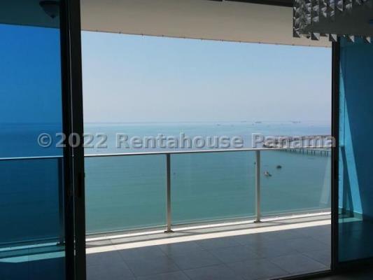 H2O on the ocean, Avenida Balboa