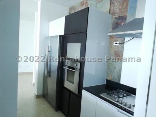 H2O on the ocean, Avenida Balboa