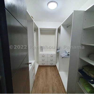 Bayfront  Tower, Área Metropolitana