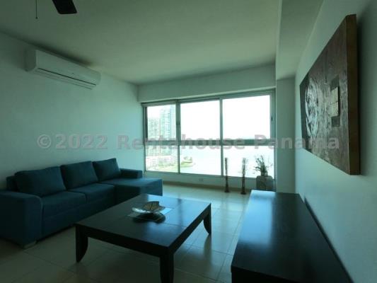 Grand Bay Tower, Área Metropolitana