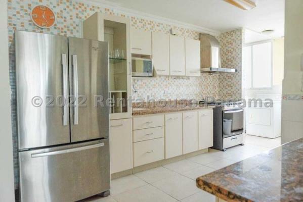 Imperial Tower, Área Metropolitana