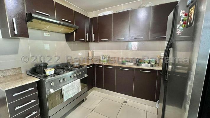 Park Lane, Pueblo Nuevo