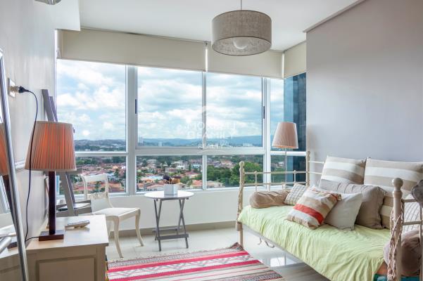 Top Towers, apartamento