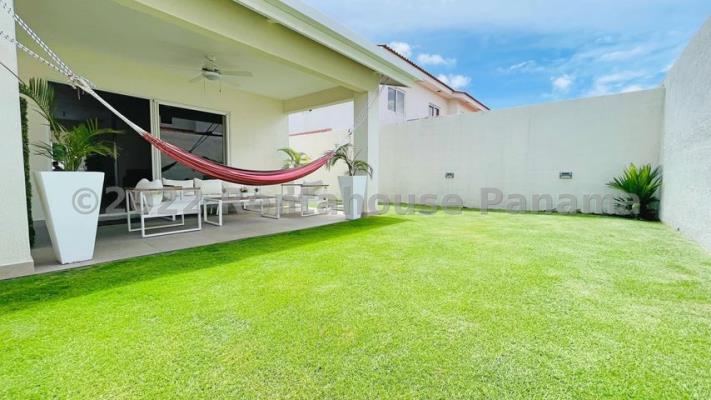 Reserva de Versalles, Juan Diaz