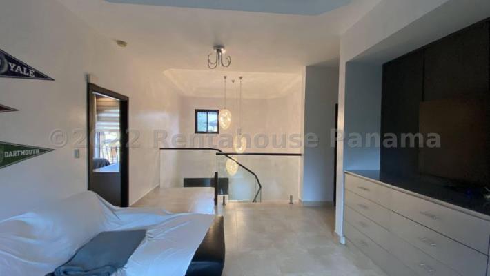 Antigua, Área Metropolitana