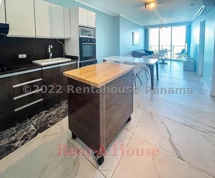 H2O on the ocean, Área Metropolitana