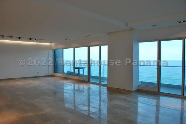 Zeus, apartamento