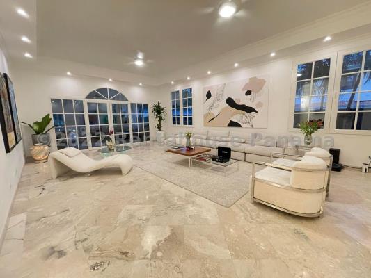 Gold point , Punta Pacifica