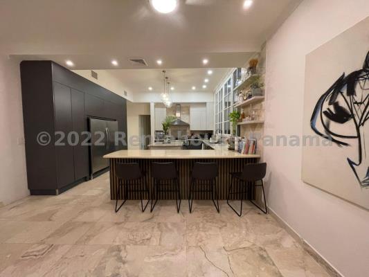 Gold point , Área Metropolitana