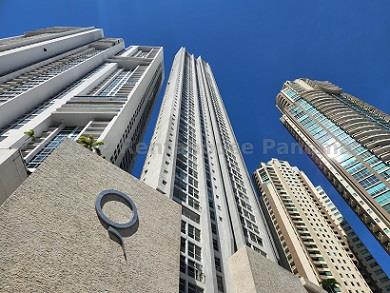 Q Tower , Área Metropolitana