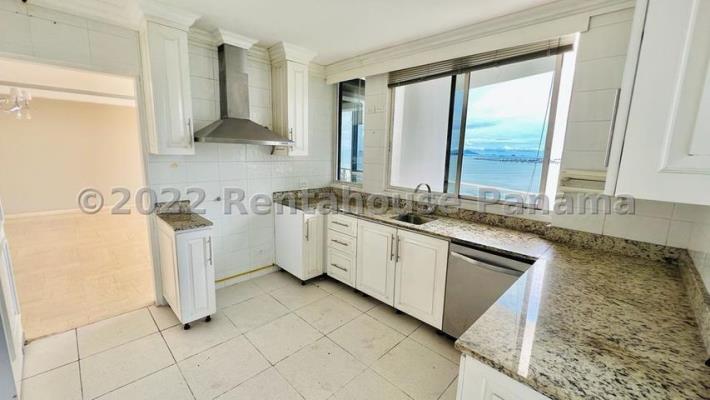 Avenida Balboa, apartamento