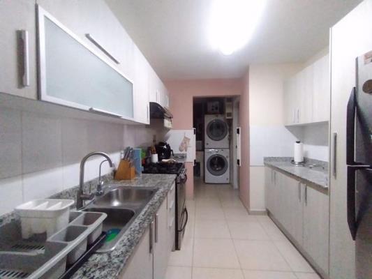 Sol del este , apartamento