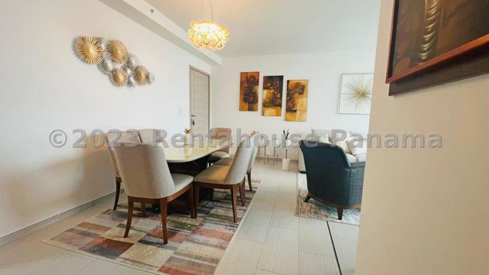 The Towers, apartamento