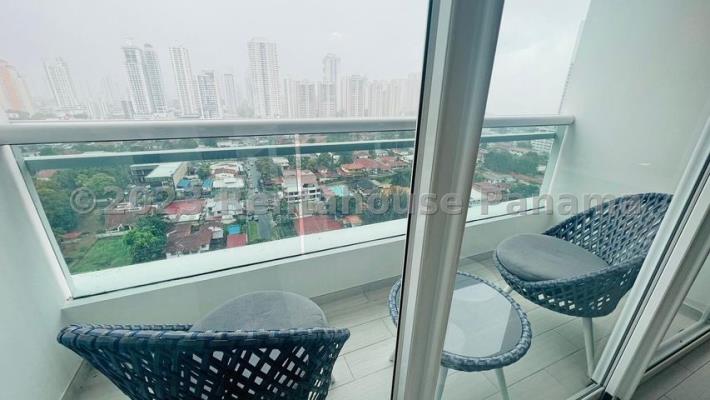 The Towers, apartamento