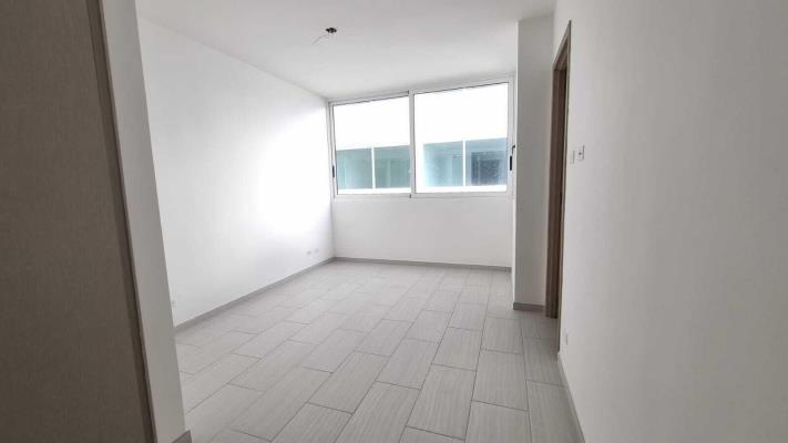 The Towers, Área Metropolitana