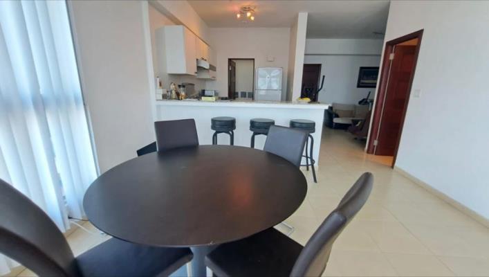 Grand Bay Tower, Área Metropolitana