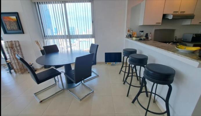 Grand Bay Tower, Área Metropolitana