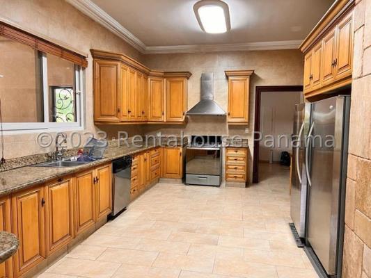 Costa de Las Perlas, Área Metropolitana