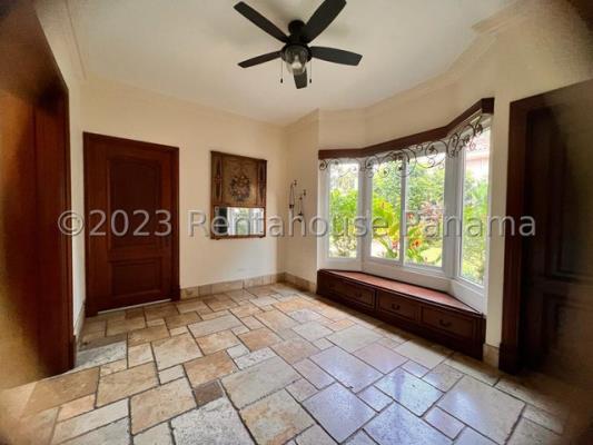 Costa de Las Perlas, Costa del Este