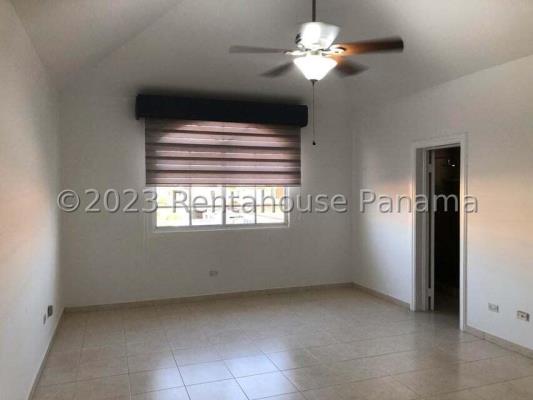 Palmeras del Este , Área Metropolitana