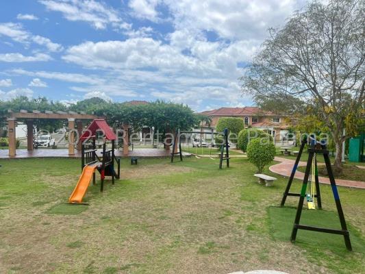 Palmeras del Este , casa