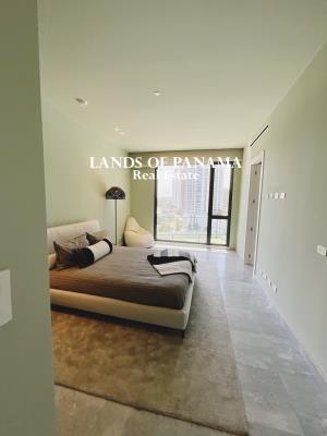 Upper East Tower, apartamento