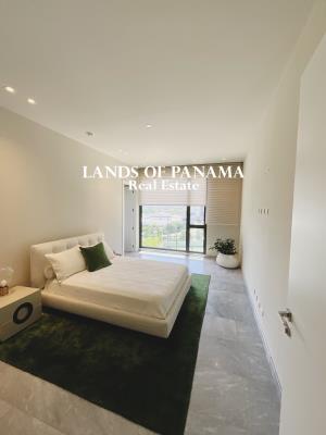 Upper East Tower, Costa del Este