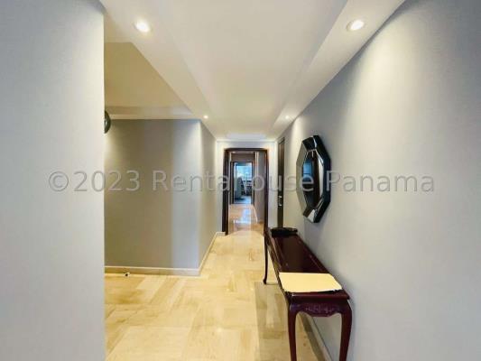 Los Delfines, apartamento