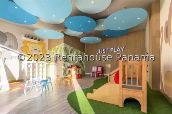 The Regent Costa del Este, Área Metropolitana