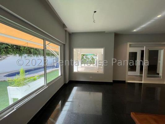 Costa de Las Perlas, casa