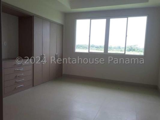 The Grove, Juan Diaz