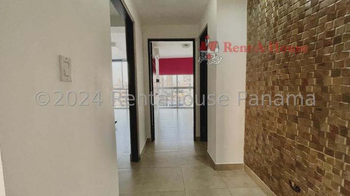 The One Tower , apartamento