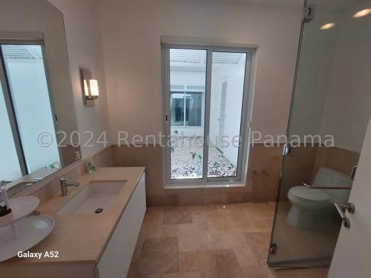 Ocean Lake Golf Villas, casa