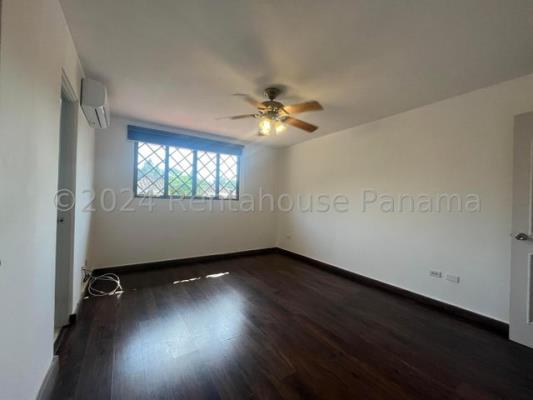 Villa Di Firenze, Ancon