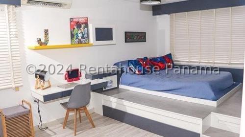 Fuente del Fresno, casa