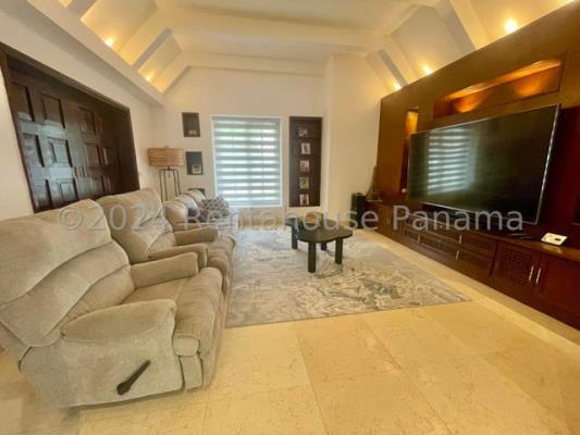 Las Begonias, Área Metropolitana