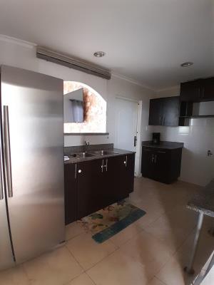 Altos del campo, Puerto Caimito