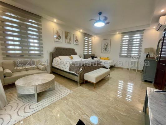 Las Begonias, Costa del Este