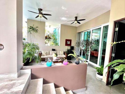 Minimal Houses San Francisco, Panamá