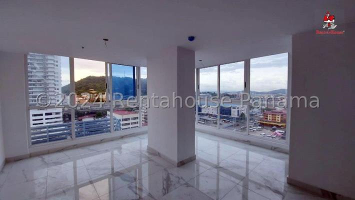 The Sands, Avenida Balboa