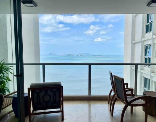 Q Tower , apartamento