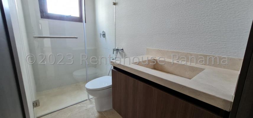 The Colonial, Área Metropolitana