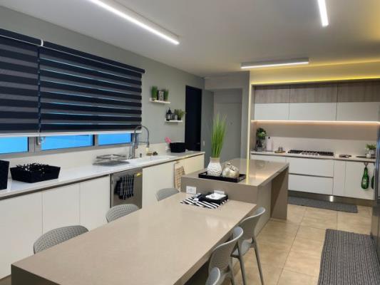 Ten Tower, Costa del Este