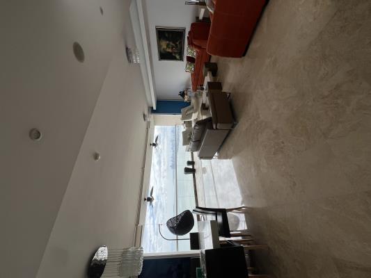 Pearl at the Sea, Área Metropolitana