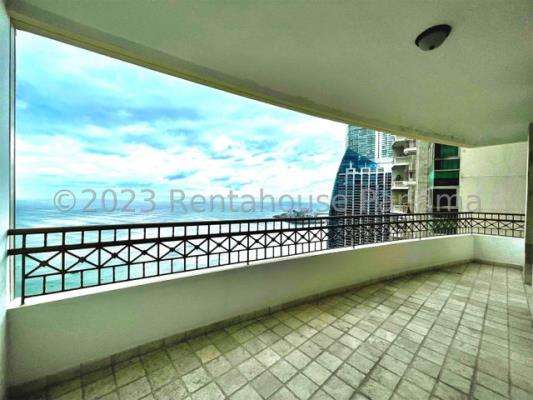 Pacific Point , apartamento