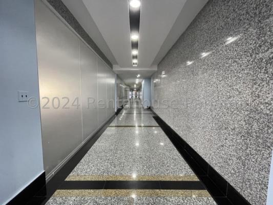 Bicsa Financial Center, Área Metropolitana
