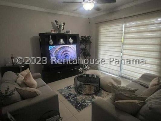 Dorado village, casa