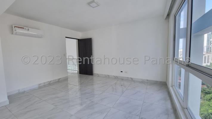 Blue Park, Bella Vista