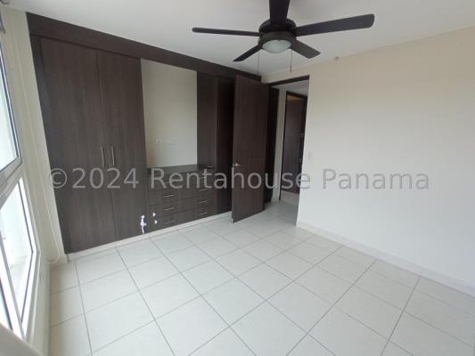 Clayton Park, Panamá